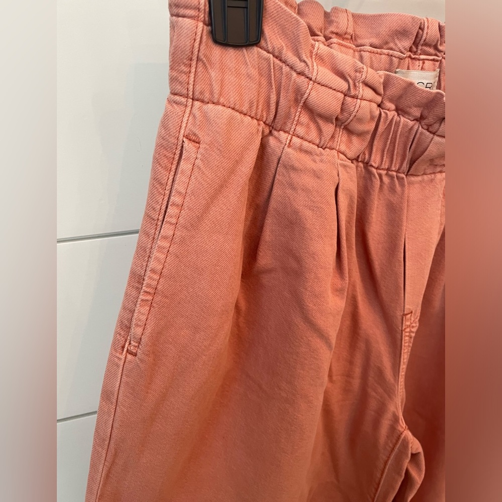 Pilcro pink wide leg cropped pants.